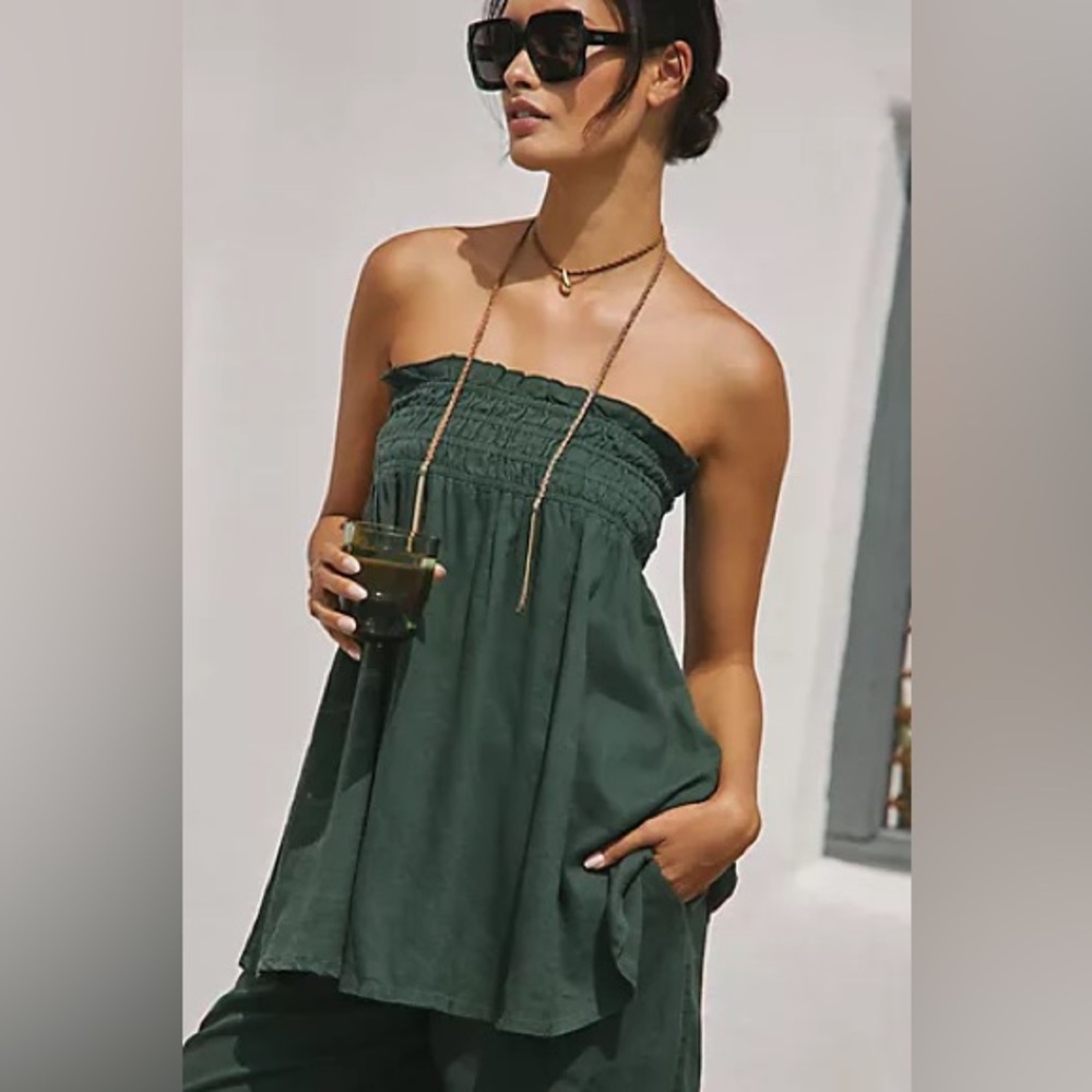 NWT Anthro Aubrey Smocked Line Top